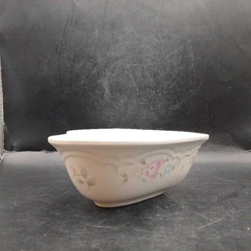 Vintage Pfaltzgraff Tea Rose small Heart Shaped Serving Bowl
