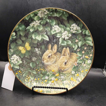 1991 Peek-A-Boo Rabbits Woodland Encounters Plate Collection