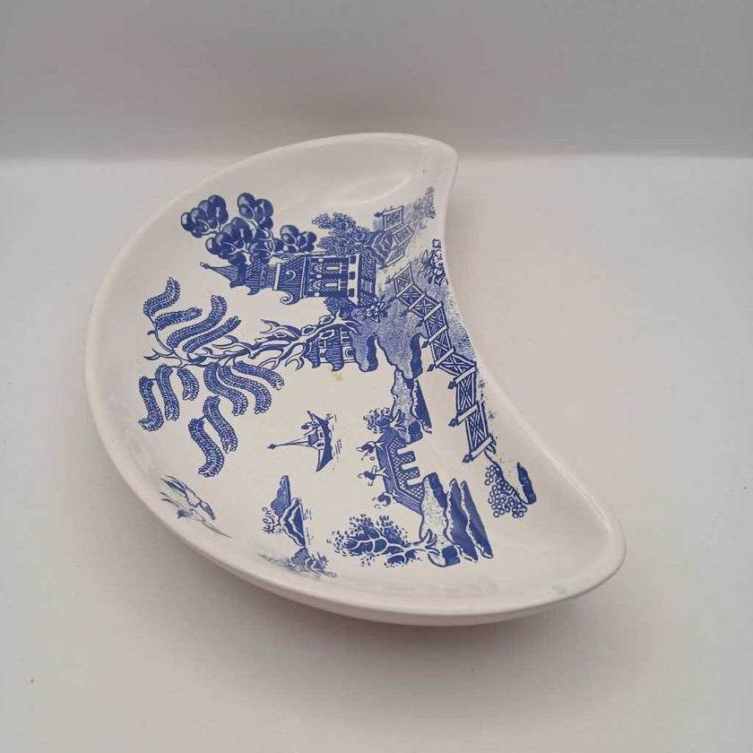 Blue willow, England service tray