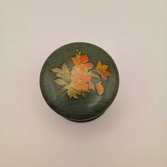 1967 Hand Painted Floral Decoupage Powder Keepsakes Box Wood Small Round Green Orange