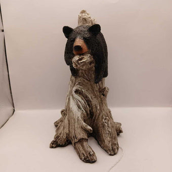 Bear in tree
