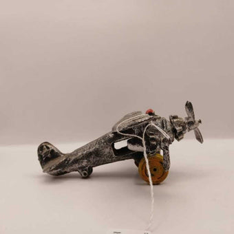 Vintage 3 propeller Plane