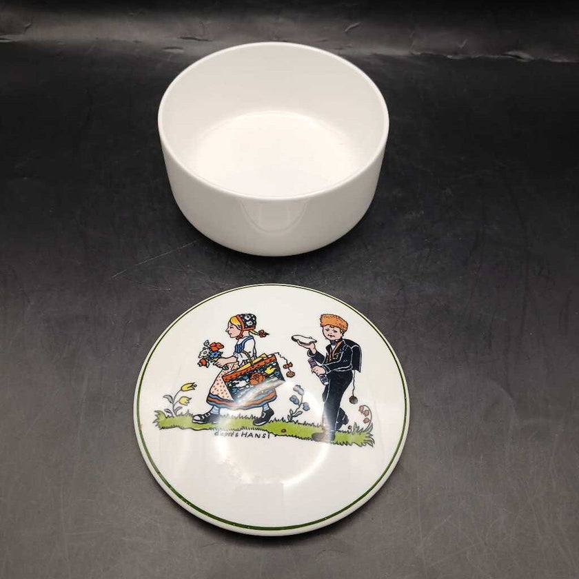 Villeroy and Boch round trinket box