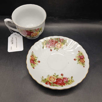 Vintage tea cup and saucer set