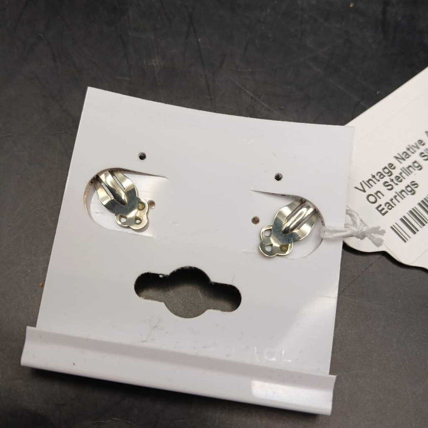 Vintage Native American Clip On Sterling Silver + Onyx Earrings