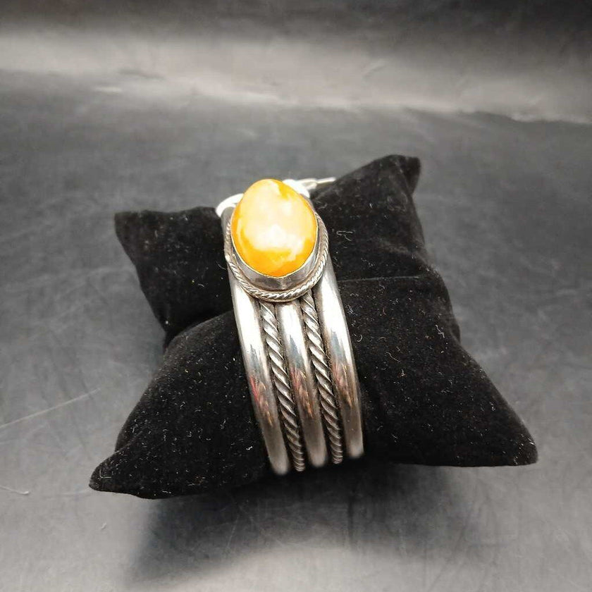 Vintage Native American Heavy Sterling Stamped Cuff Rope Cuff with Butterscotch Amber