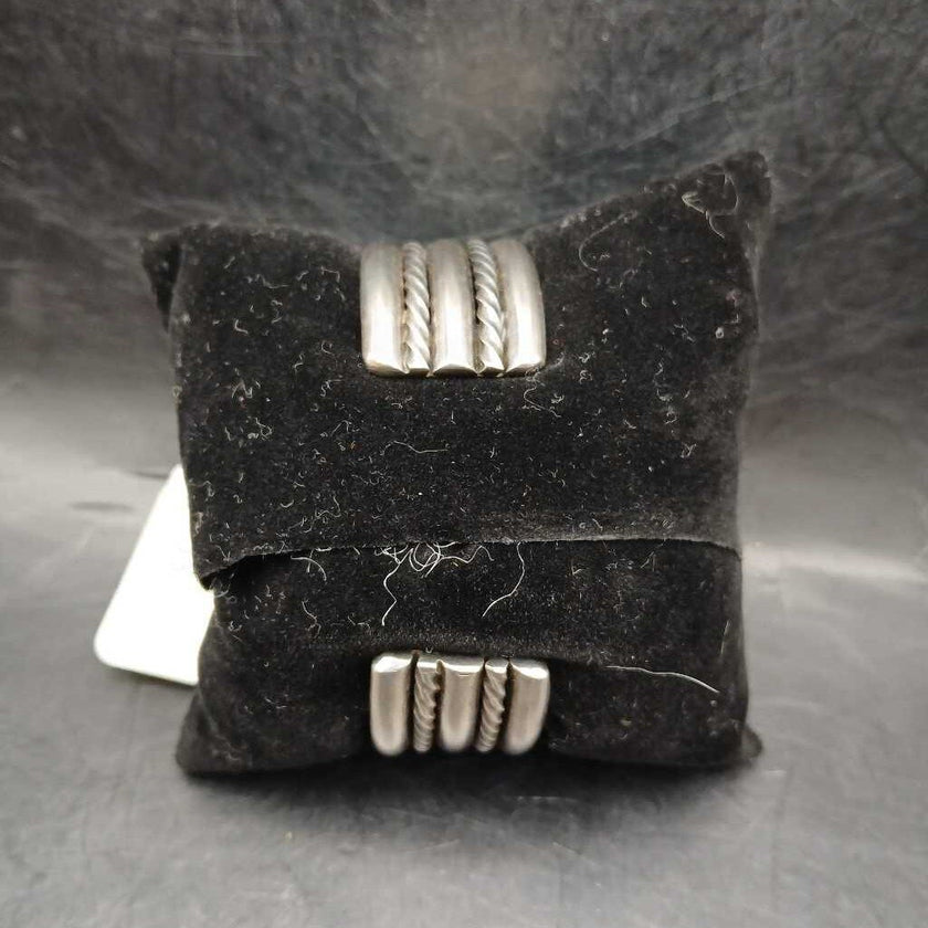 Vintage Native American Heavy Sterling Stamped Cuff Rope Cuff with Butterscotch Amber