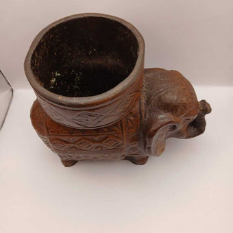 VTG Brown Elephants Planter Pot