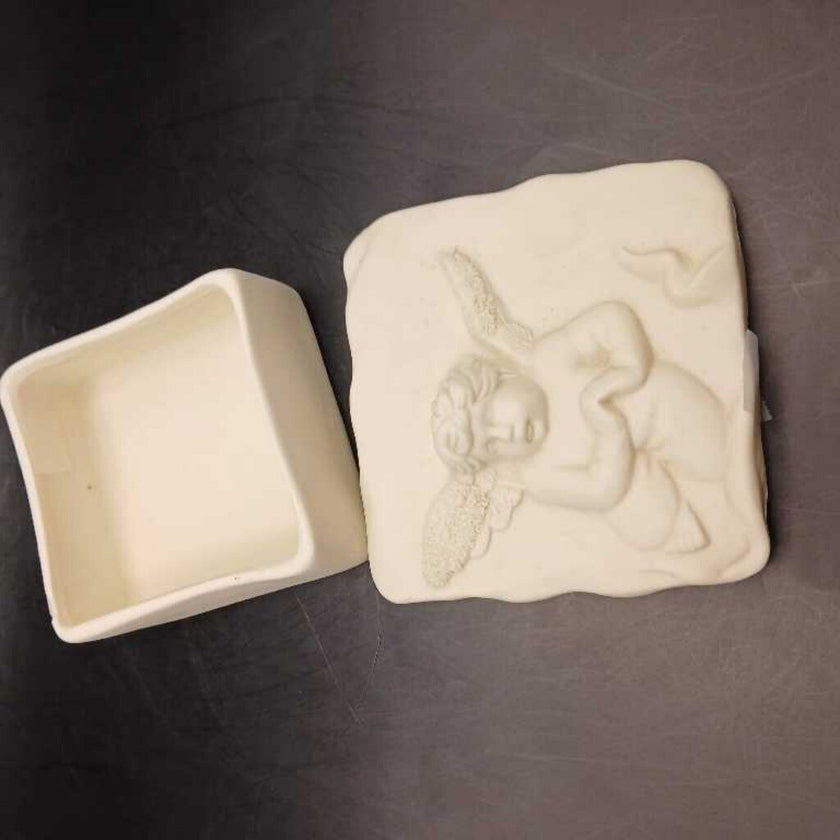 VTG Angel White Trinket Box