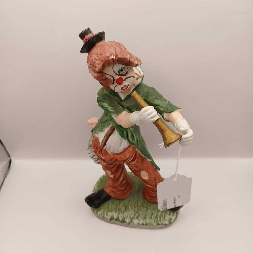 vintage clown with horn (P)