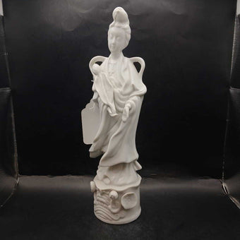 Vintage Chinese White Porcelain Kwan Yin Figurine