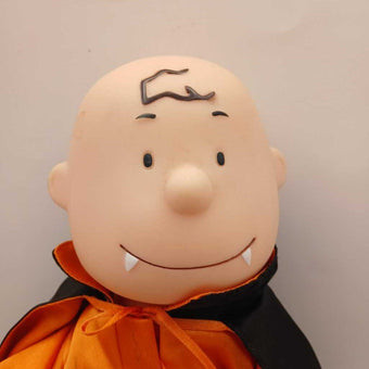 Charlie Brown vampire