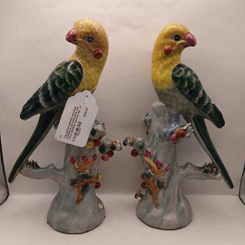 Vtg grand millennial porcelain Chinoiserie perched birds and floral detailing figurines set of two