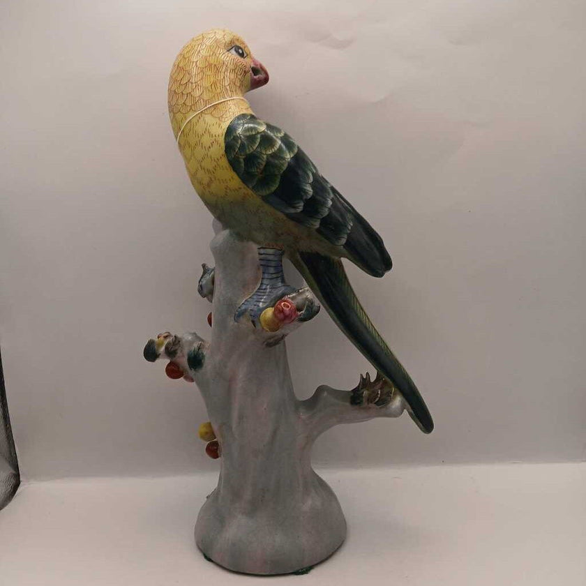 Vtg grand millennial porcelain Chinoiserie perched birds and floral detailing figurines set of two