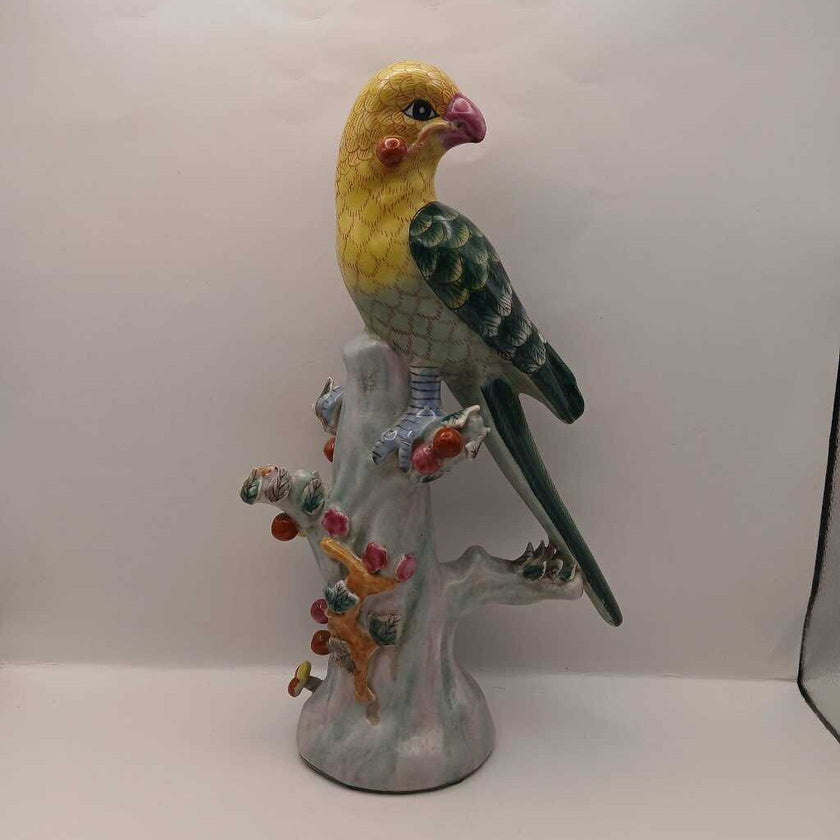 Vtg grand millennial porcelain Chinoiserie perched birds and floral detailing figurines set of two