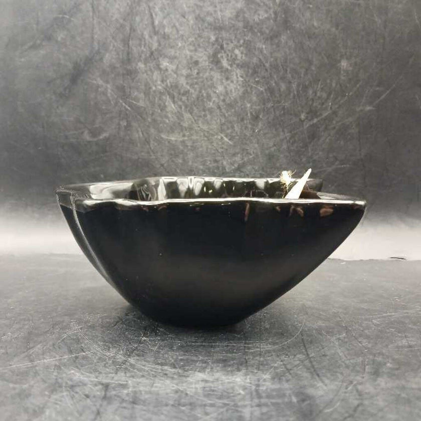 2003 black cat face serving dish by Pottery Barn
