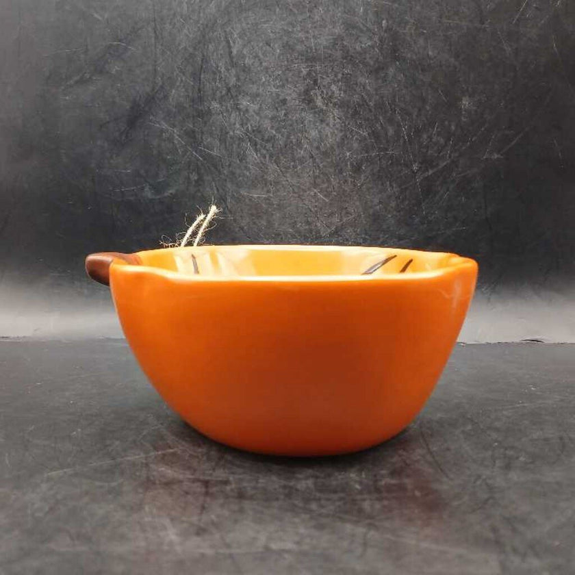 2003 Jack O Lantern serving dish by Pottery Barn