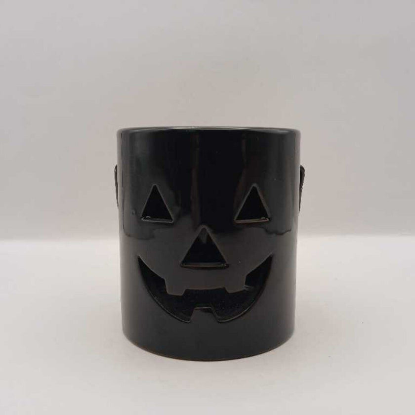 BLK ceramic Jack O Lantern candle holder