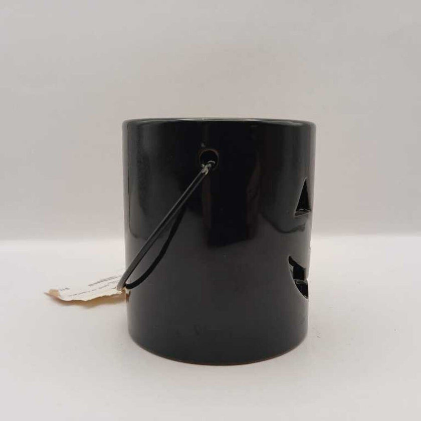 BLK ceramic Jack O Lantern candle holder