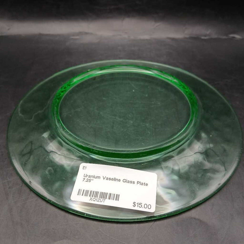 Uranium Vaseline Glass Plate 7.25