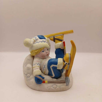 Vintage skiing 1978 (children of the U.N collection) (P)