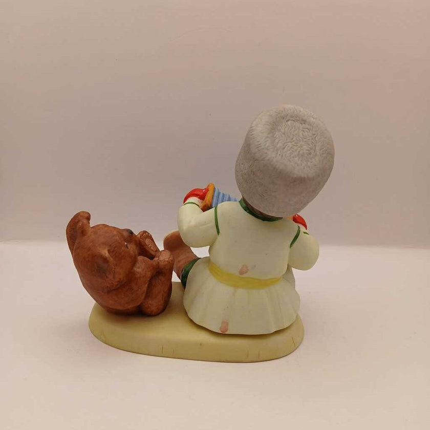 vintage Russian 1981(children of th U.N collection) (P)