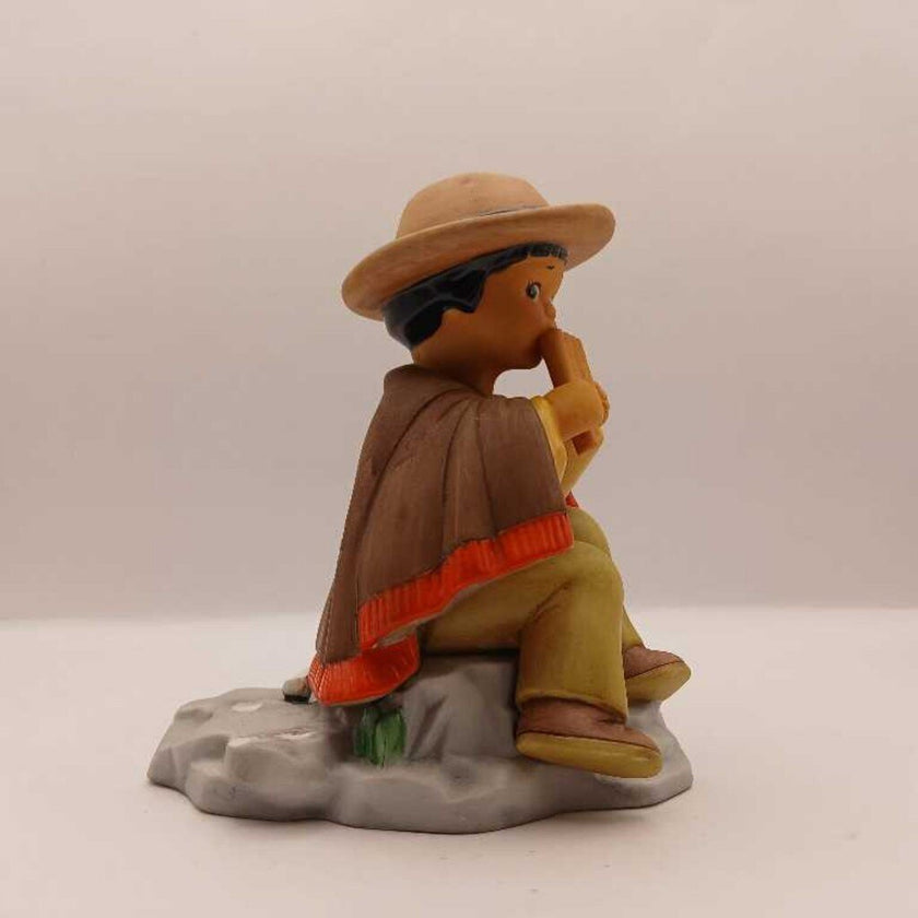 vintage 1982 Colombia (U.K collection) broken missing lamb (P)