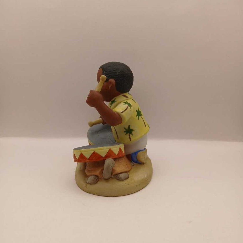 vintage 1979 Nigeria & Trinidad (UN childen collection) (P)