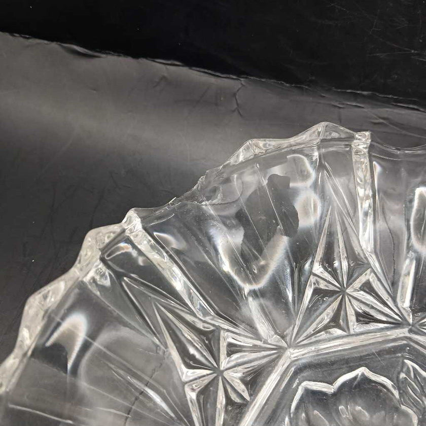 Vintage Federal Glass Company Crimped Edge Fluted Bowl 9