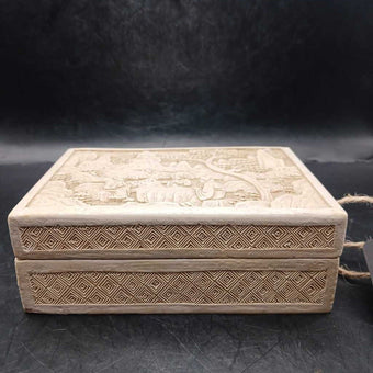 Antique Chinese Hand carved Box