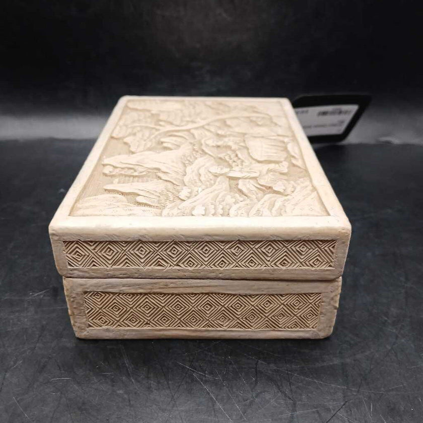Antique Chinese Hand carved Box