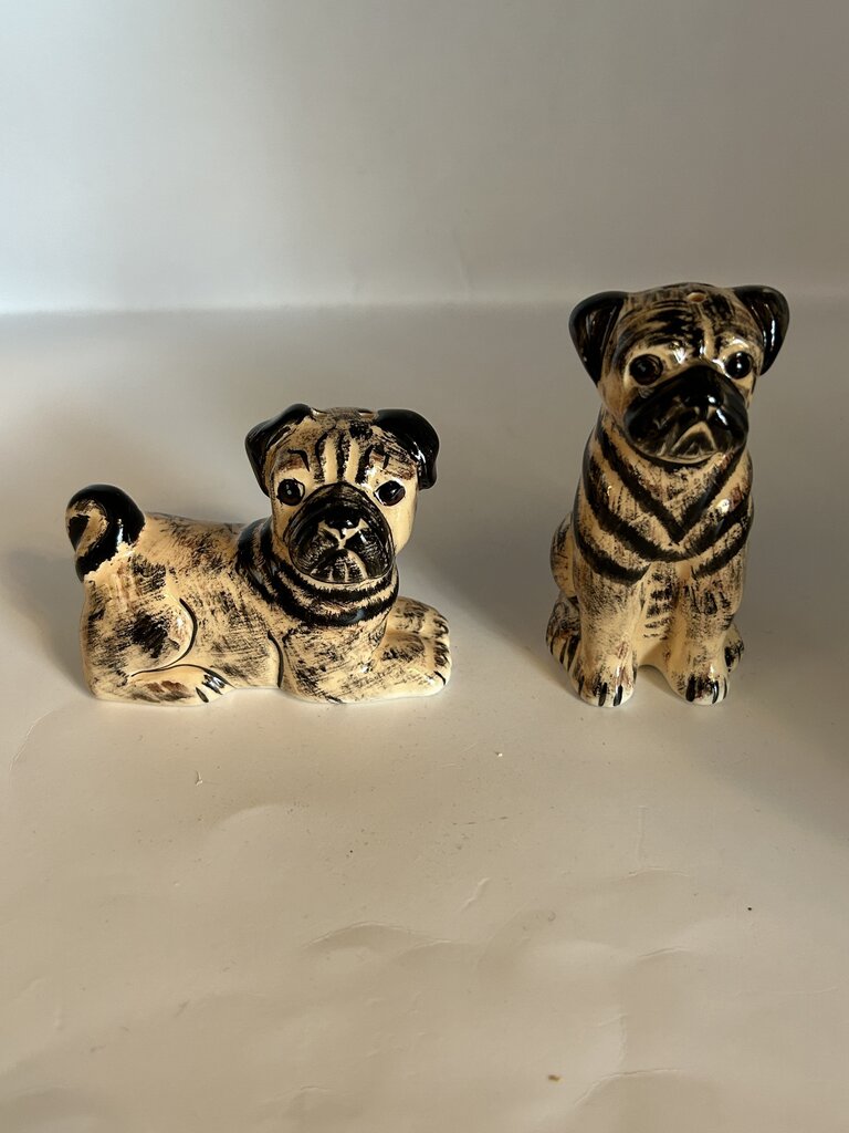 Vtg pug salt and pepper shaker