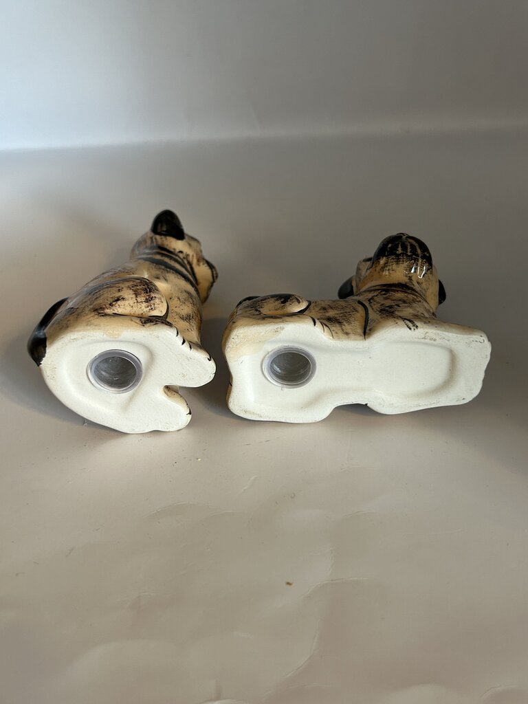 Vtg pug salt and pepper shaker