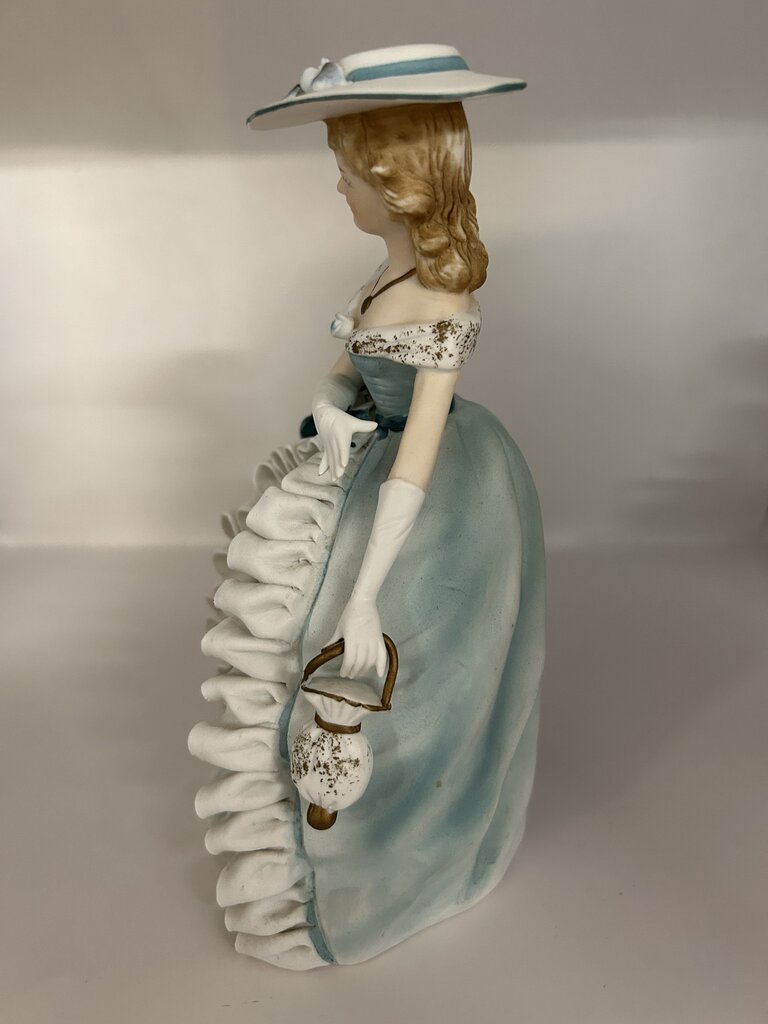 Vintage Lefton China porcelain Lady figurine with ruffled gown & purse #KE3205