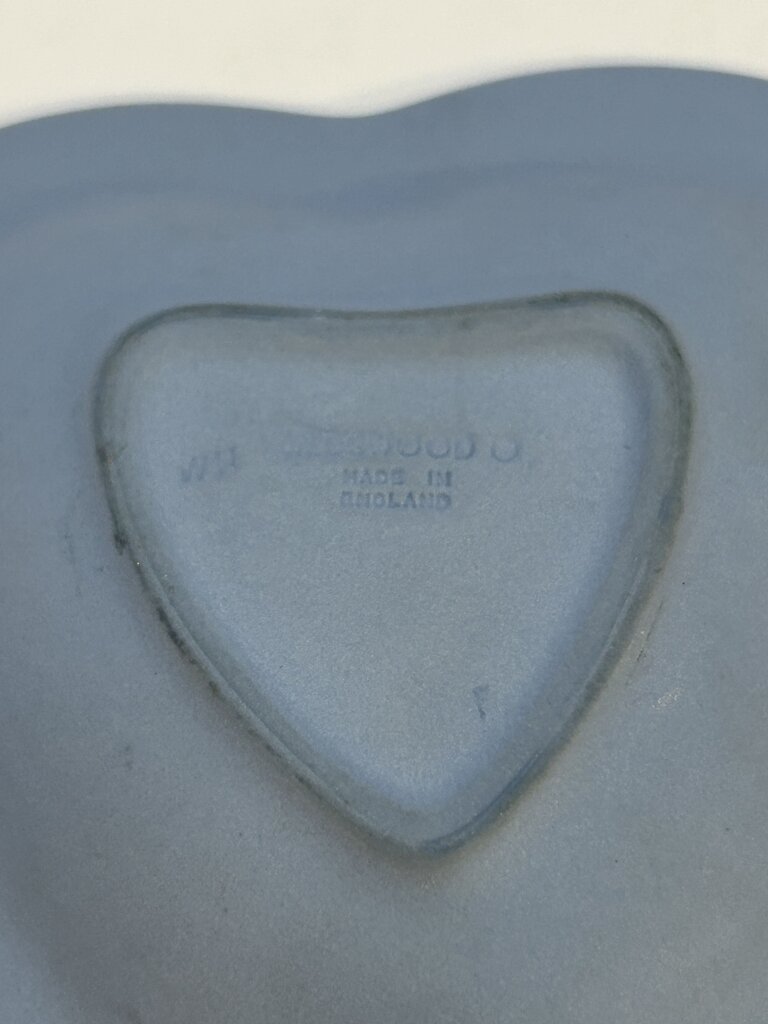 Wedgwood heart trinket dish