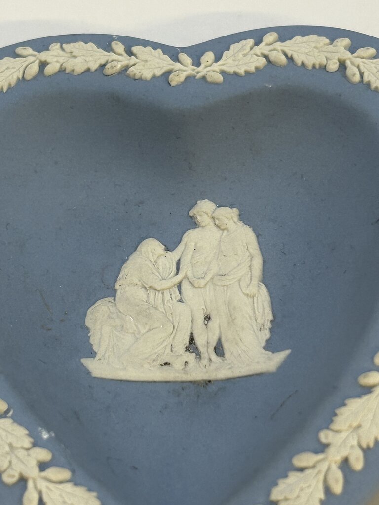 Wedgwood heart trinket dish