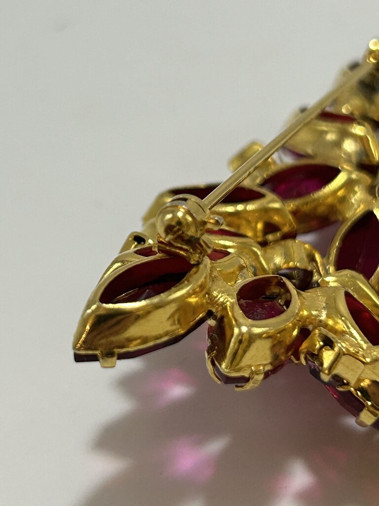 Vintage Juliana Delizza Elster Navette Flower Rhinestone Brooch