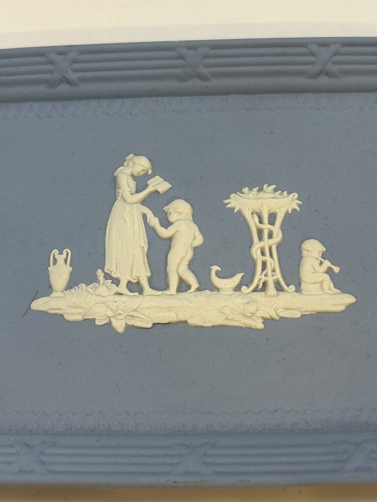 Wedgwood tray