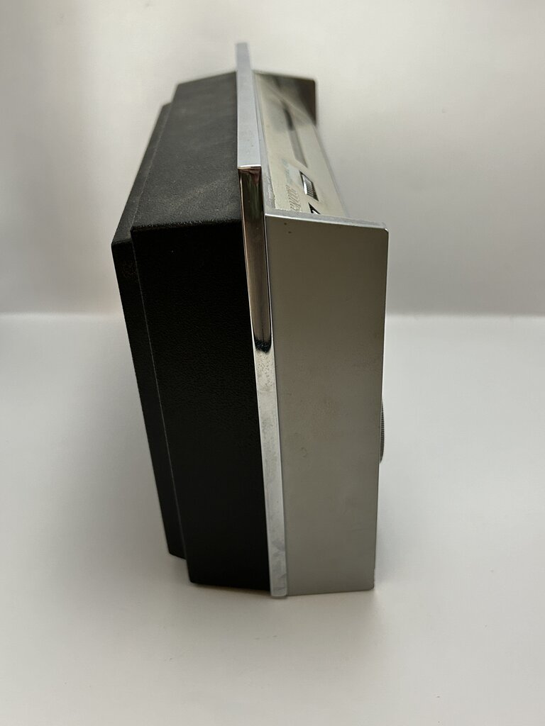 Zenith transistor radio