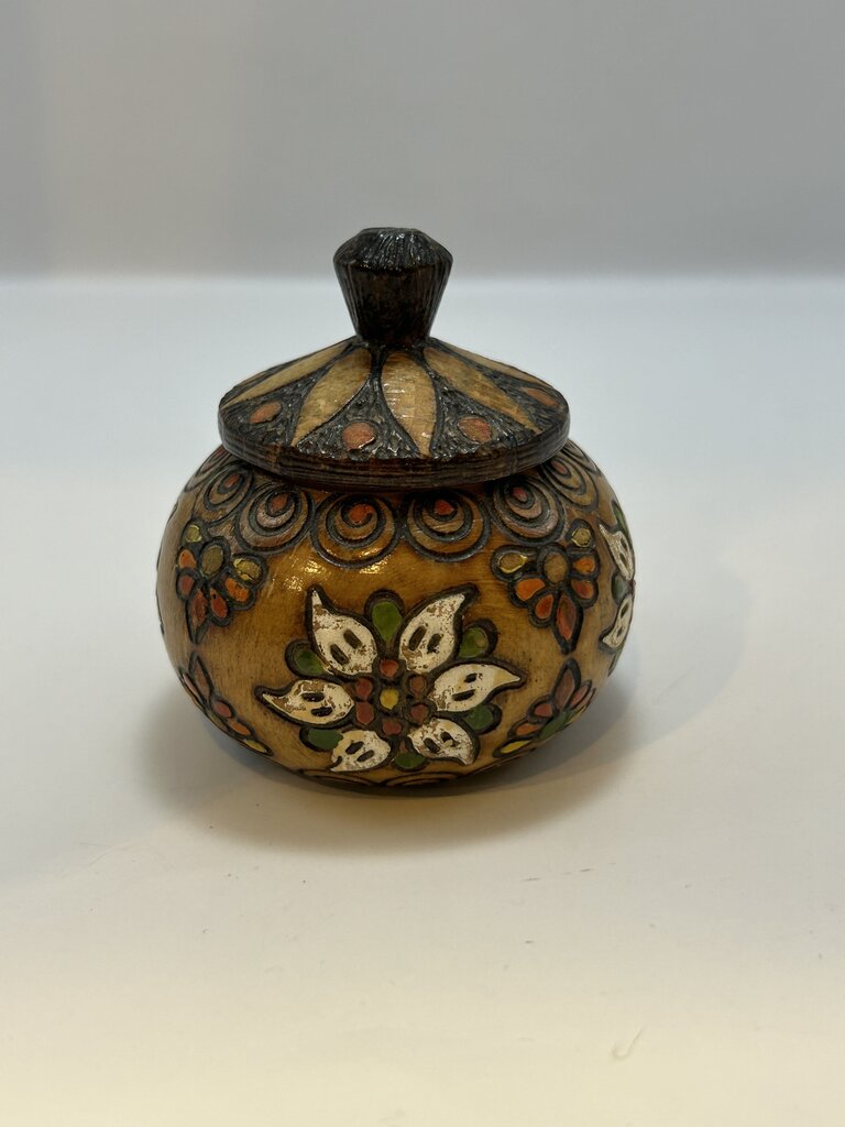 Hand Carved Wood VTG painted round small Box
