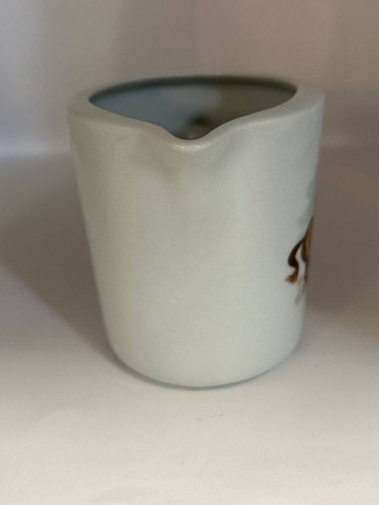 Polo horse creamer