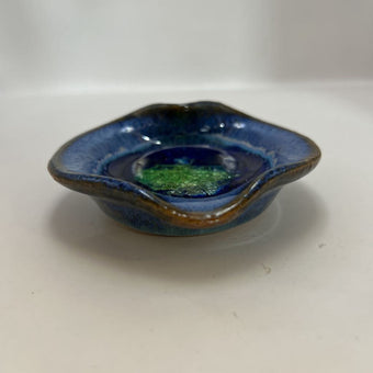 4109 Blue Speckled Pottery w/Green Fused Glass Heart Trinket Dish