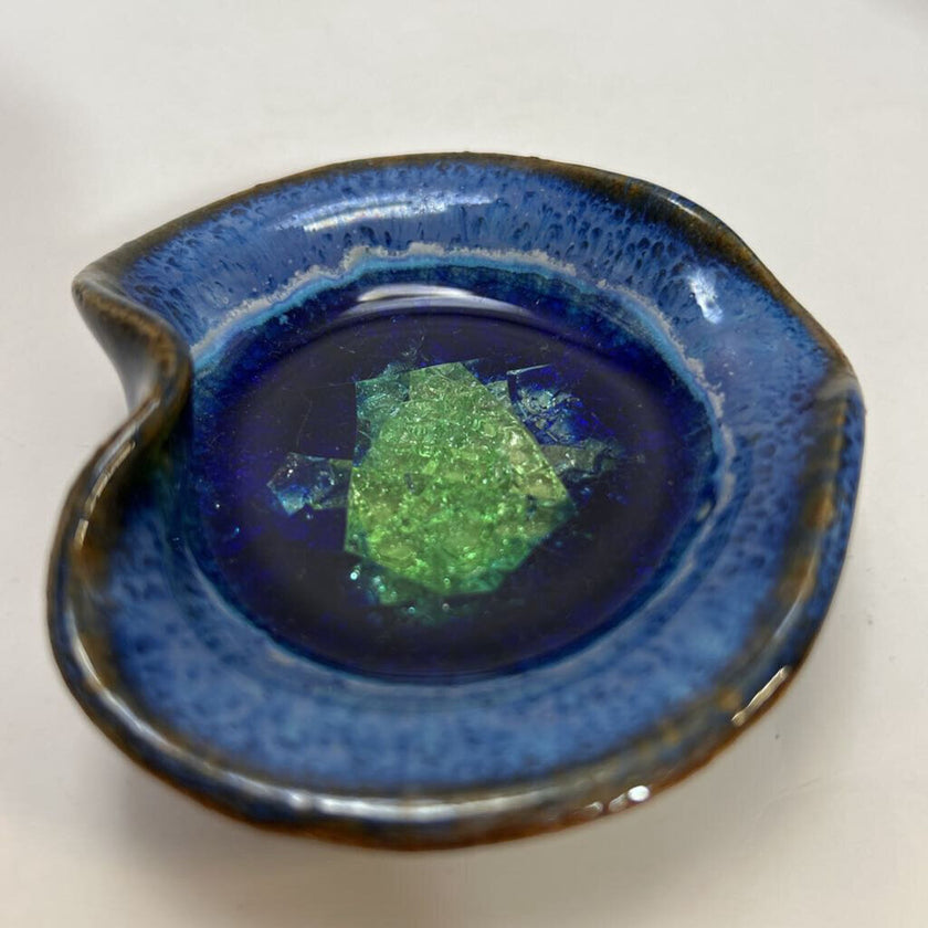 4109 Blue Speckled Pottery w/Green Fused Glass Heart Trinket Dish