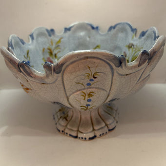 Majolica style pedestal bowl