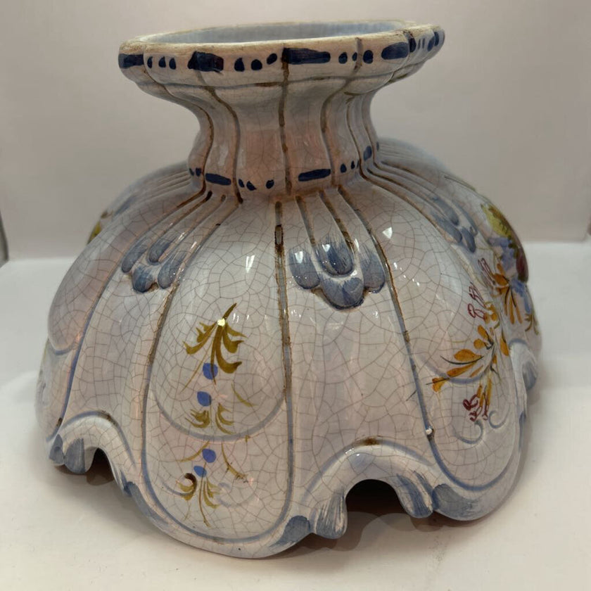 Majolica style pedestal bowl