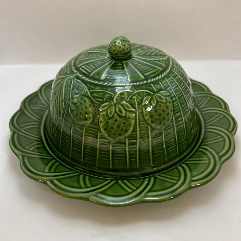 Green cabbage wear butter dome with strawberries made in Italy