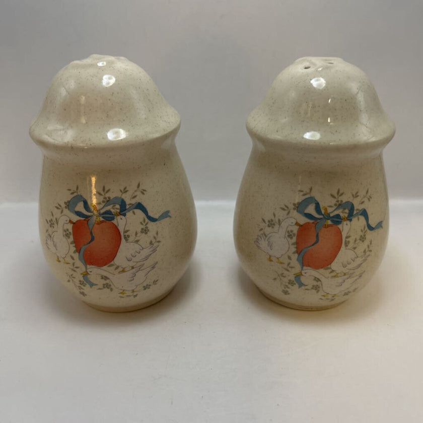 International China Marmalade salt and pepper shakers