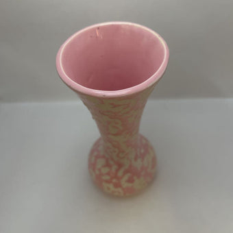 4196 McCoy 1956 Brocade Line Pink/White Bud Vase