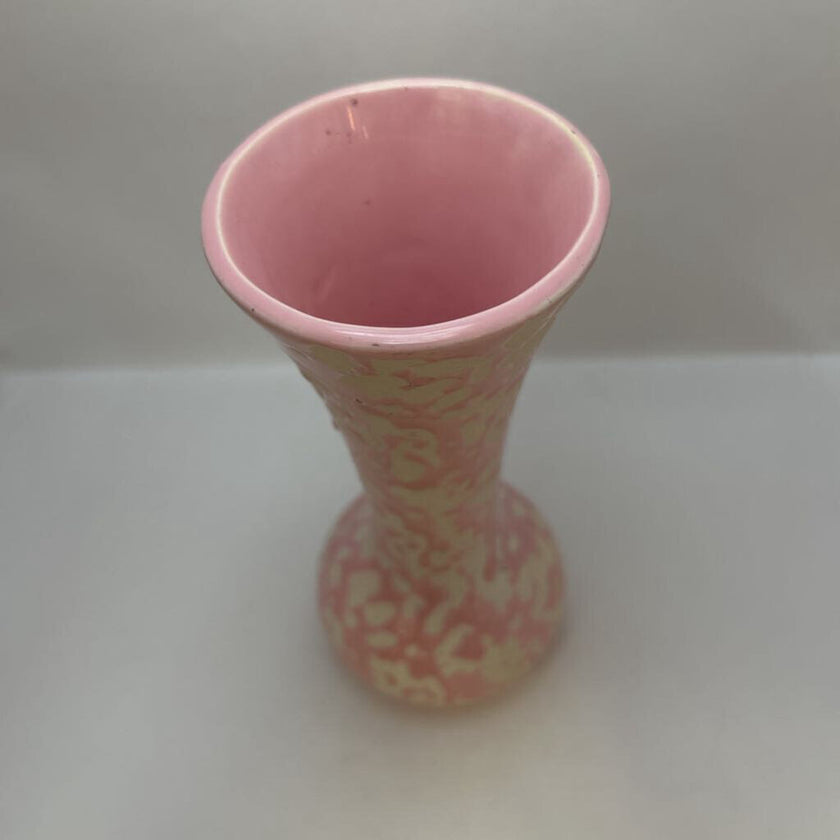 4196 McCoy 1956 Brocade Line Pink/White Bud Vase