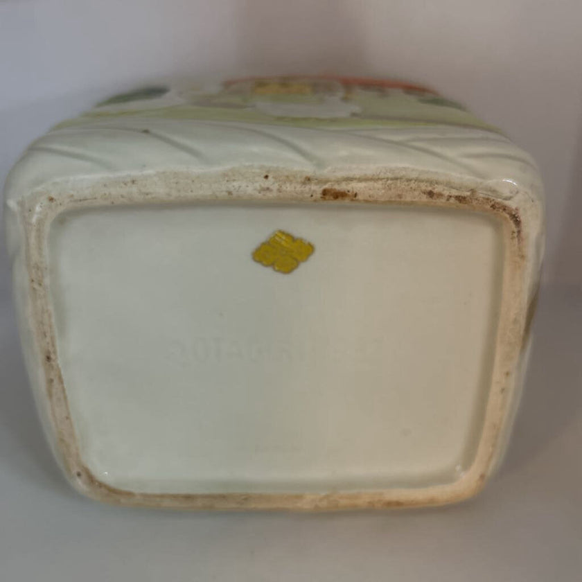 VTG Ceramic Duck & Barn Planter